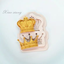 Load image into Gallery viewer, King Crown And Queen Crown Fondant Silicone Molds For Baking
