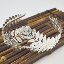 Load image into Gallery viewer, Vintage Gold Leaf Tiara
