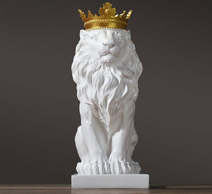 Resin  Cowned Lion Statue