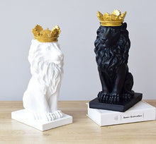 Load image into Gallery viewer, Resin  Cowned Lion Statue
