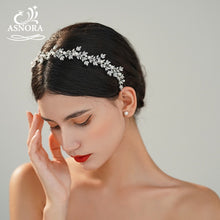 Load image into Gallery viewer, Women&#39;s Classic Crystal Wedding Headwear
