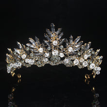 Load image into Gallery viewer, Vintage Crystal Tiara
