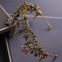 Load image into Gallery viewer, Baroque Vintage Gold Crystal Flowers Beads Tiaras
