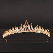 Load image into Gallery viewer, Multiple Styles Of Crystal Tiaras
